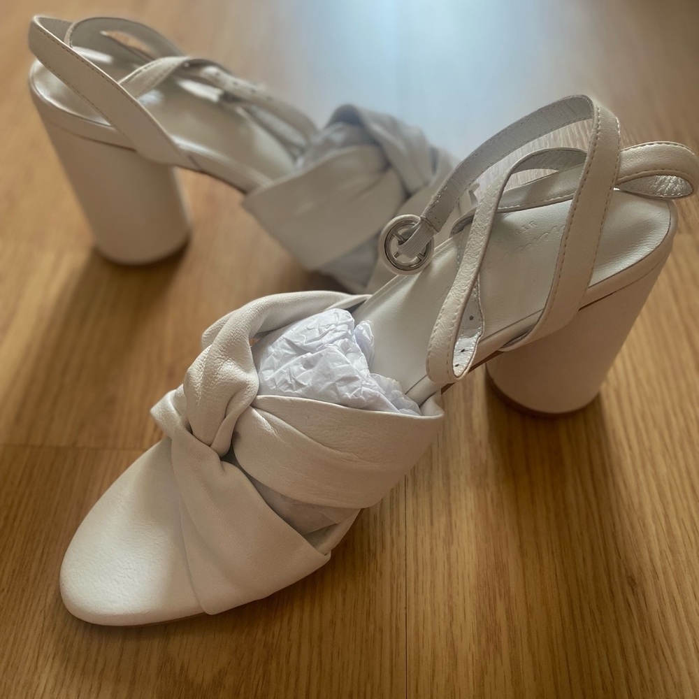 Forever Soles Ivory Destiny Sandals